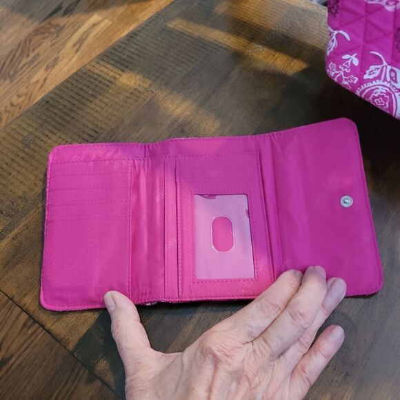 Vera Bradley Stamped Paisley Euro Wallet NWT - Picture 3 of 5